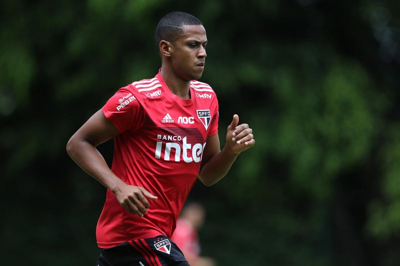 Com contrato até o meio de 2023, Bruno Alves já figurava na lista de negociáveis do São Paulo