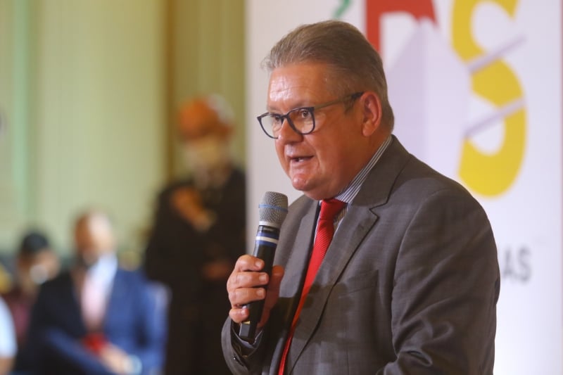 Assinatura do convênio para a construção de nova ponte entre Imbé e Tramandaí
Na foto: Ranolfo Vieira Júnior