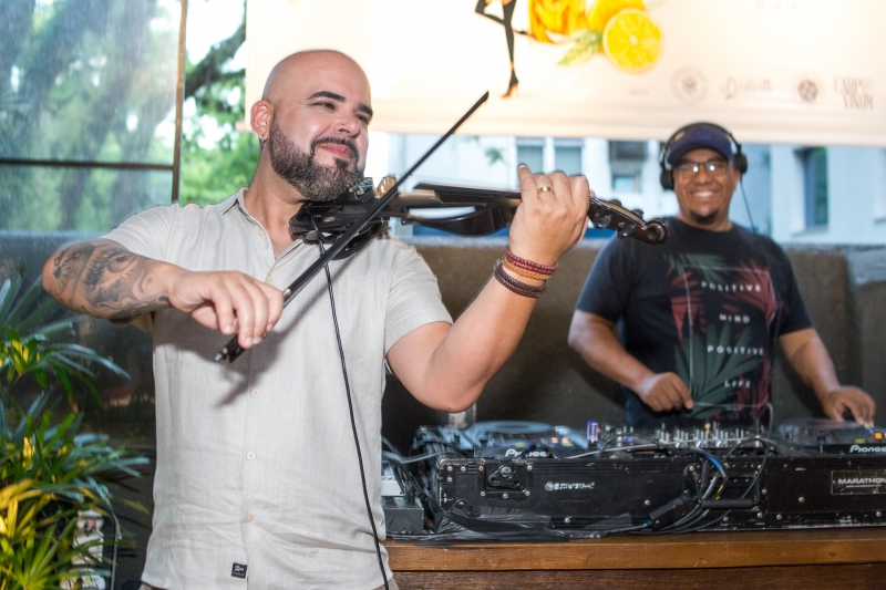 Luciano Reis e DJ Lê Araújo 