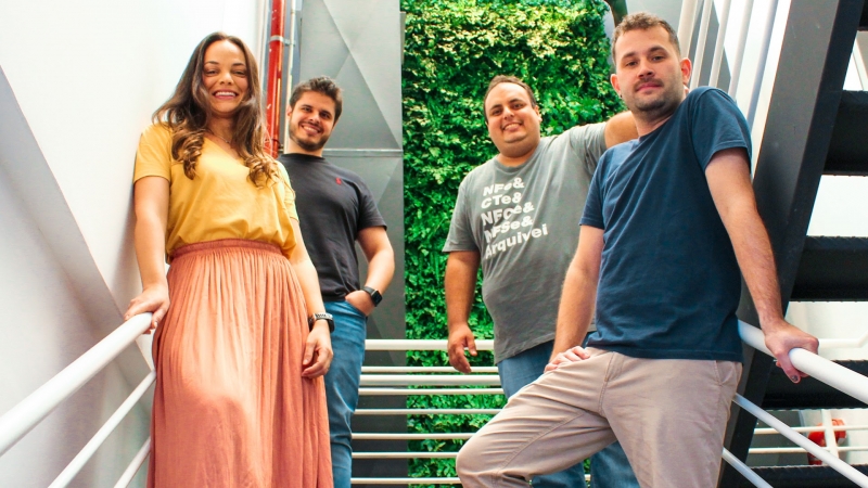 Isis Abbud, Christian de Cico, Bruno Oliveira e Vitor de Araujo, fundadores da Arquivei