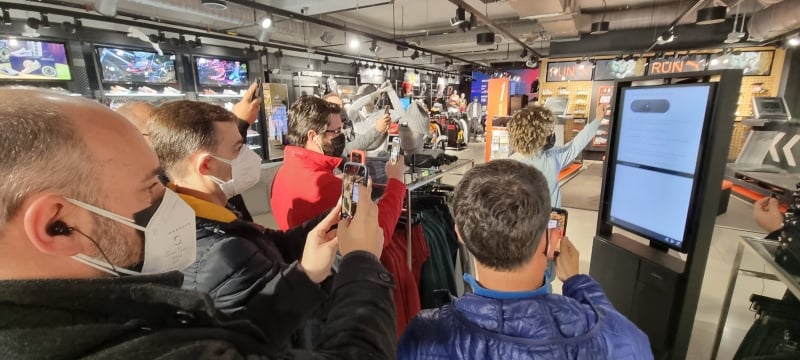 Integrantes da comitiva gaúcha acompanharam cadastro no display para usar o simulador