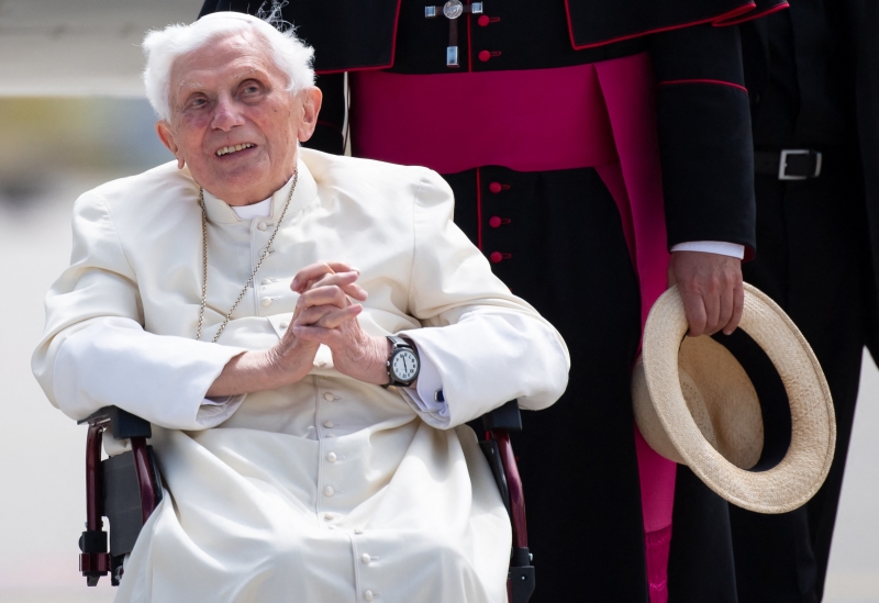 Por anos, o Papa emérito alegou não ter participado das decisões sobre a acolhida ao padre pedófilo