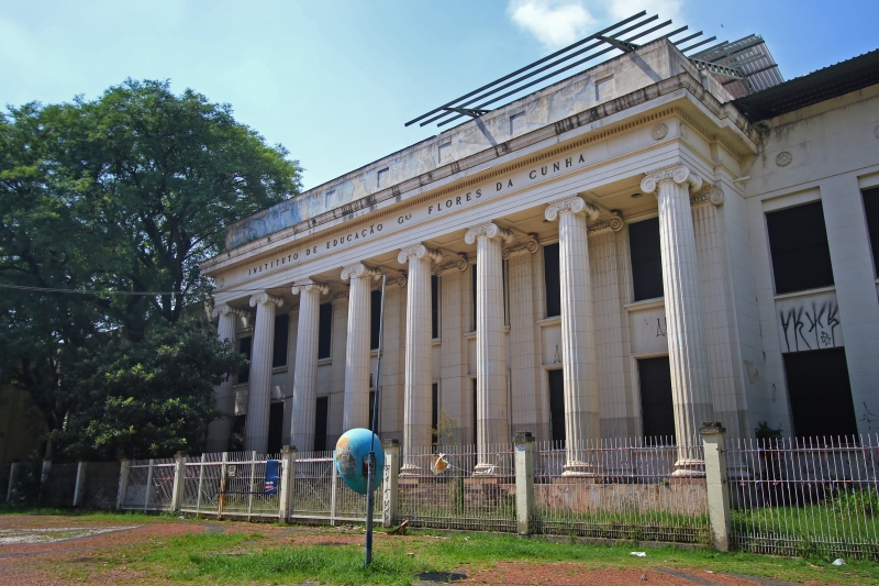 {'nm_midia_inter_thumb1':'https://www.jornaldocomercio.com/_midias/jpg/2022/01/24/206x137/1_lp_240122___instituto_educacao__3_-9525676.jpg', 'id_midia_tipo':'2', 'id_tetag_galer':'', 'id_midia':'61eeb457b5952', 'cd_midia':9525676, 'ds_midia_link': 'https://www.jornaldocomercio.com/_midias/jpg/2022/01/24/lp_240122___instituto_educacao__3_-9525676.jpg', 'ds_midia': 'Fotos do Instituto de Educação.', 'ds_midia_credi': 'LUIZA PRADO/JC', 'ds_midia_titlo': 'Fotos do Instituto de Educação.', 'cd_tetag': '1', 'cd_midia_w': '800', 'cd_midia_h': '533', 'align': 'Left'}