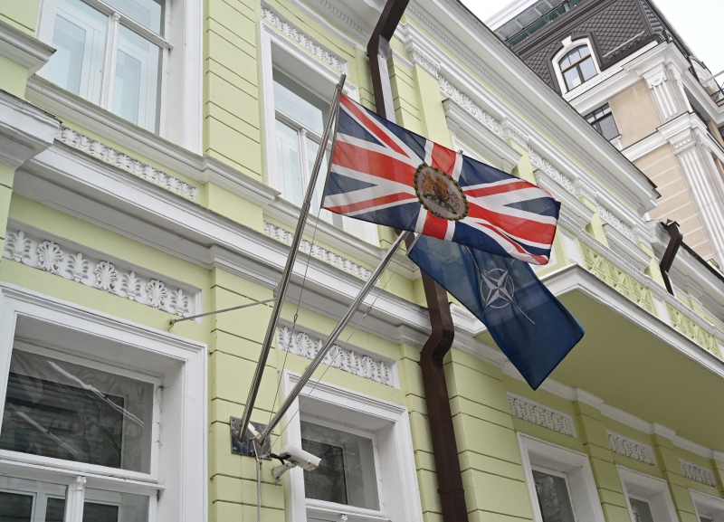 A Grã-Bretanha havia retirado a embaixada da capital ucraniana em fevereiro