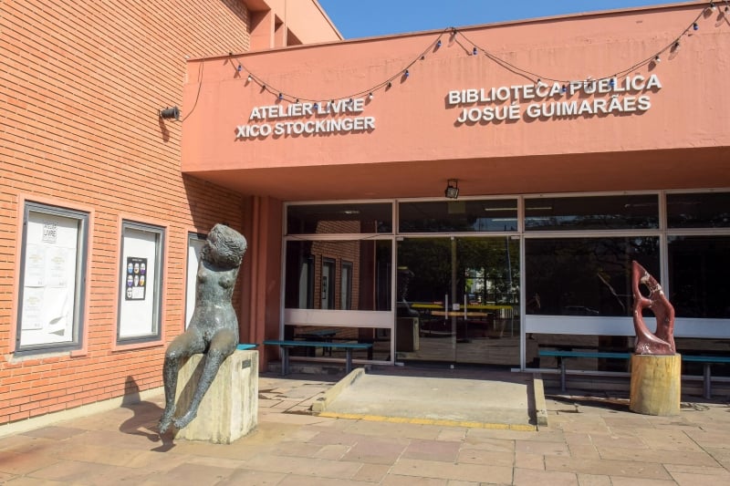 Maiores informações podem ser obtidas pelo email atelierlivrepoars@gmail.com