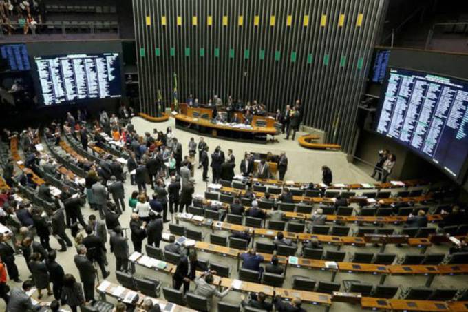 Partidos do Centrão vão comandar quase R$ 150 bilhões do Orçamento de 2022
