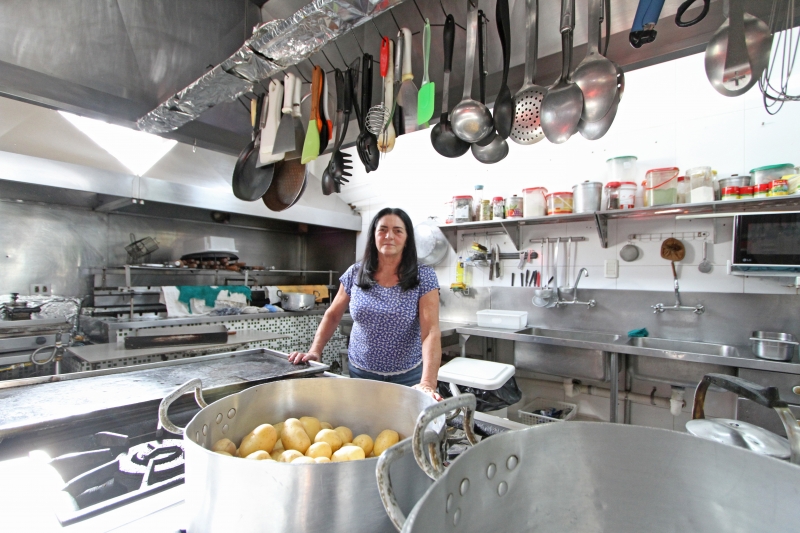 Entrevista com a empreendedora Maria Clara Muterle Carnaval (Gringa), que tem vários negócios na Zona Sul, incluindo restaurantes, salões de beleza e lotéricas. Foto: ANDRESSA PUFAL/JC