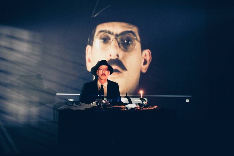 Montagem tem concepção, roteiro, direção e atuação de Jairo Klein