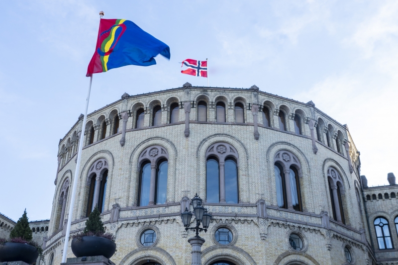 A Noruega é novamente o número 1 graças às pontuações muito altas em processo eleitoral e pluralismo, participação política e liberdades civis