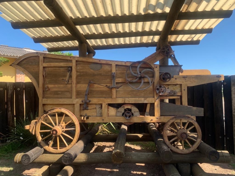 Trilhadeira Tigre, criada por Angelo Bozetto, foi a primeira máquina agrícola de origem gaúcha