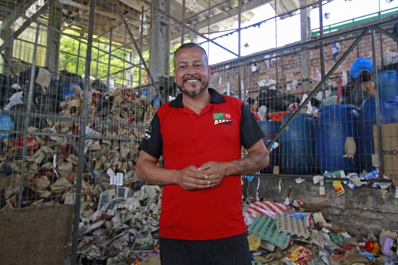 Alex Catador, como é conhecido, quer ser mestre em Antropologia