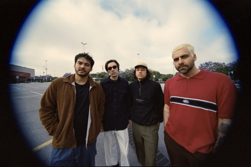 Formada em 2010, banda é um dos nomes mais conhecidos da música indie no Brasil