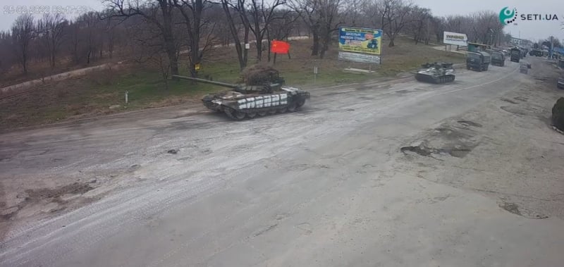 {'nm_midia_inter_thumb1':'https://www.jornaldocomercio.com/_midias/jpg/2022/02/25/206x137/1_tanque_com_bandeira_da_urss-9552728.jpg', 'id_midia_tipo':'2', 'id_tetag_galer':'', 'id_midia':'6218d38579fe6', 'cd_midia':9552728, 'ds_midia_link': 'https://www.jornaldocomercio.com/_midias/jpg/2022/02/25/tanque_com_bandeira_da_urss-9552728.jpg', 'ds_midia': 'Tanque russo na cidade ucraniana de Khersov com a bandeira da União Soviética', 'ds_midia_credi': 'Reprodução/JC', 'ds_midia_titlo': 'Tanque russo na cidade ucraniana de Khersov com a bandeira da União Soviética', 'cd_tetag': '1', 'cd_midia_w': '800', 'cd_midia_h': '379', 'align': 'Left'}