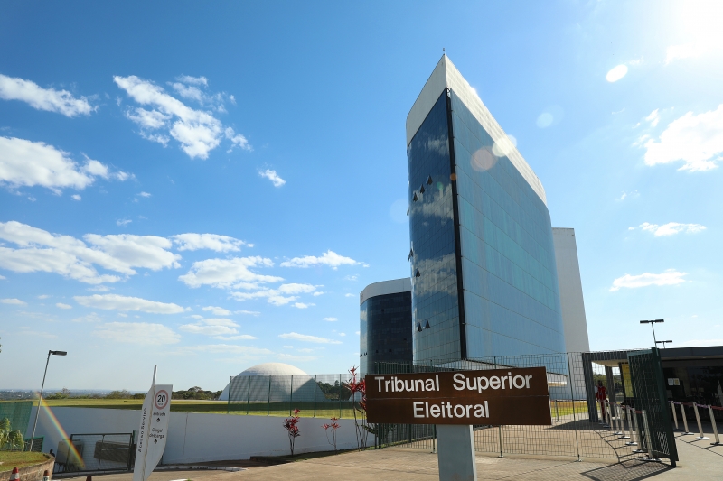 TSE rejeita duas ações sobre supostos ilícitos de Lula nas eleições