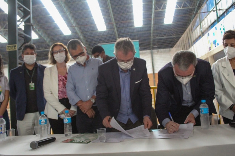 Cidades - São Leopoldo - Estevan Benacchi 