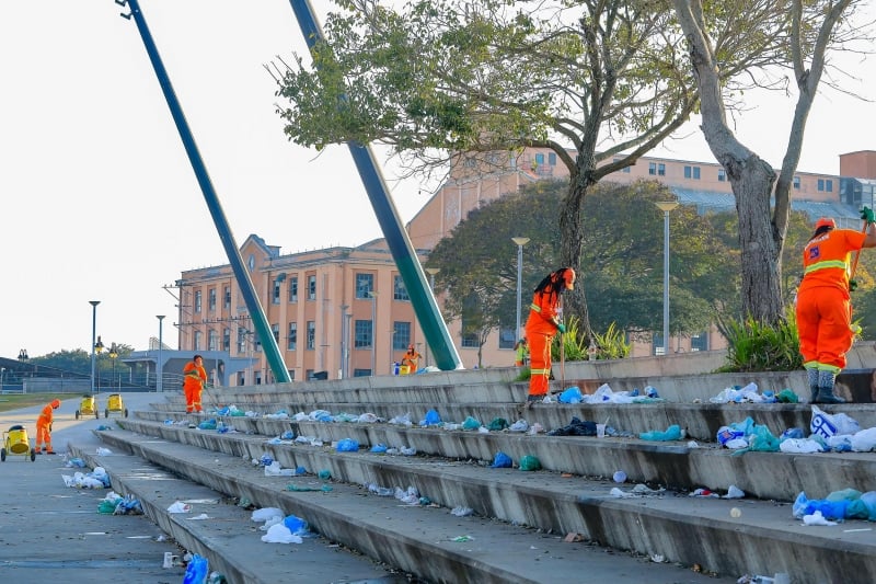 Por mês são recolhidas cerca de 100 toneladas de lixo na Orla, informa a GAM3 Park