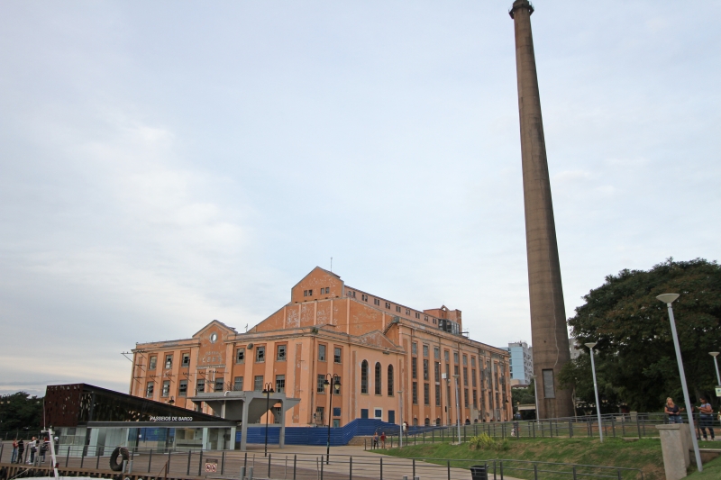 {'nm_midia_inter_thumb1':'https://www.jornaldocomercio.com/_midias/jpg/2022/03/22/206x137/1_ap_220322___gasometro__11_-9571131.jpg', 'id_midia_tipo':'2', 'id_tetag_galer':'', 'id_midia':'623a3ff4850f2', 'cd_midia':9571131, 'ds_midia_link': 'https://www.jornaldocomercio.com/_midias/jpg/2022/03/22/ap_220322___gasometro__11_-9571131.jpg', 'ds_midia': 'Fotos da Usina do Gasômetro', 'ds_midia_credi': 'ANDRESSA PUFAL/JC', 'ds_midia_titlo': 'Fotos da Usina do Gasômetro', 'cd_tetag': '1', 'cd_midia_w': '800', 'cd_midia_h': '533', 'align': 'Left'}