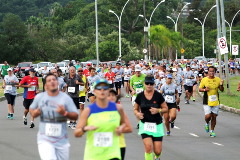 Atletas poderão disputar a prova em três distâncias, com largada a partir das 8h, no Largo Glênio Peres