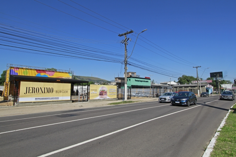 Fotos do novo Jerônimo que está sendo montado ao lado do Madero na Ipiranga