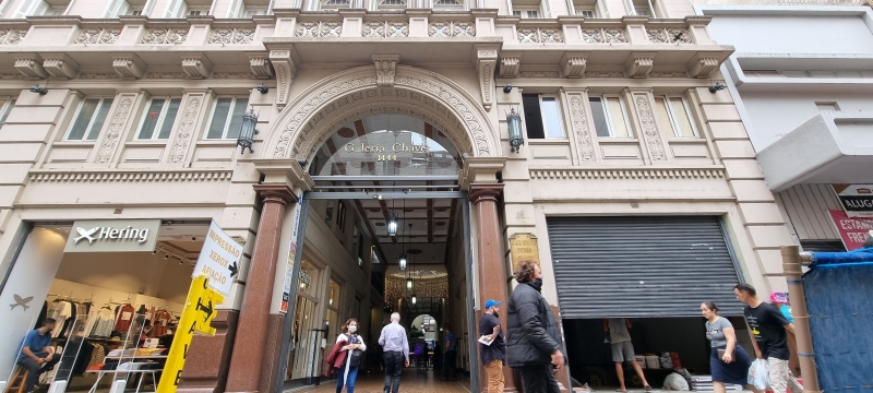 Movimentação dentro da área do imóvel foi retomada para conclusão da preparação da filial