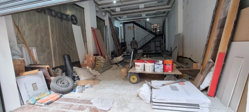 {'nm_midia_inter_thumb1':'https://www.jornaldocomercio.com/_midias/jpg/2022/03/30/206x137/1_20220324_120141-9579386.jpg', 'id_midia_tipo':'2', 'id_tetag_galer':'', 'id_midia':'62446f3f80d93', 'cd_midia':9579386, 'ds_midia_link': 'https://www.jornaldocomercio.com/_midias/jpg/2022/03/30/20220324_120141-9579386.jpg', 'ds_midia': 'Minuto Varejo - Galeria Chaves - im&oacute;vel onde vai ser Starbucks - cafeteria - obras - Centro de Porto Alegre - obras dentro do im&oacute;vel', 'ds_midia_credi': 'PATR&Iacute;CIA COMUNELLO/ESPECIAL/JC', 'ds_midia_titlo': 'Minuto Varejo - Galeria Chaves - im&oacute;vel onde vai ser Starbucks - cafeteria - obras - Centro de Porto Alegre - obras dentro do im&oacute;vel', 'cd_tetag': '1', 'cd_midia_w': '800', 'cd_midia_h': '360', 'align': 'Left'}