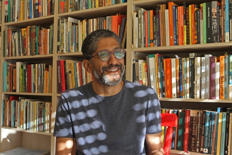 Escritor vencedor do Prêmio Jabuti traça trajetória ascendente na literatura gaúcha e brasileira