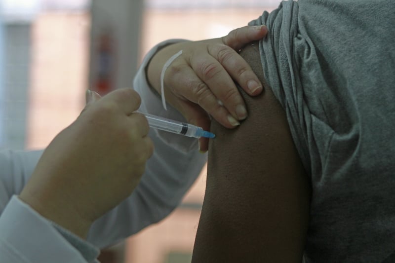 A vacinação contra a gripe começou nesta semana em idosos e profissionais da saúde