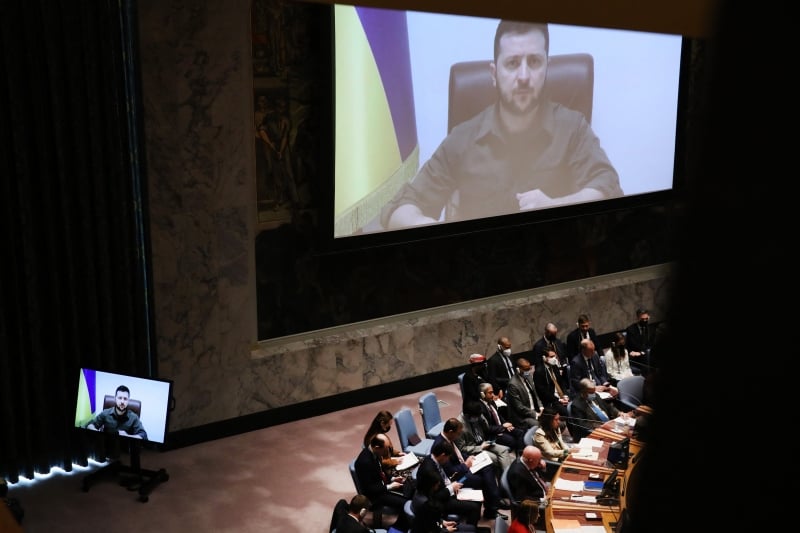 Presidente da Ucrânia chamou a Rússia de criminosos de guerra e pediu que as autoridades julguem o país pelos assassinatos