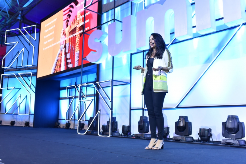 Louise Peres, gerente de parcerias estrat&eacute;gicas da Meta no Brasil, enxerga um paralelo entre creators e pequenos neg&oacute;cios, pois fazem tudo sozinhos Foto: C&aacute;ssio Brezolla/Gramado Summit/Divulga&ccedil;&atilde;o/JC