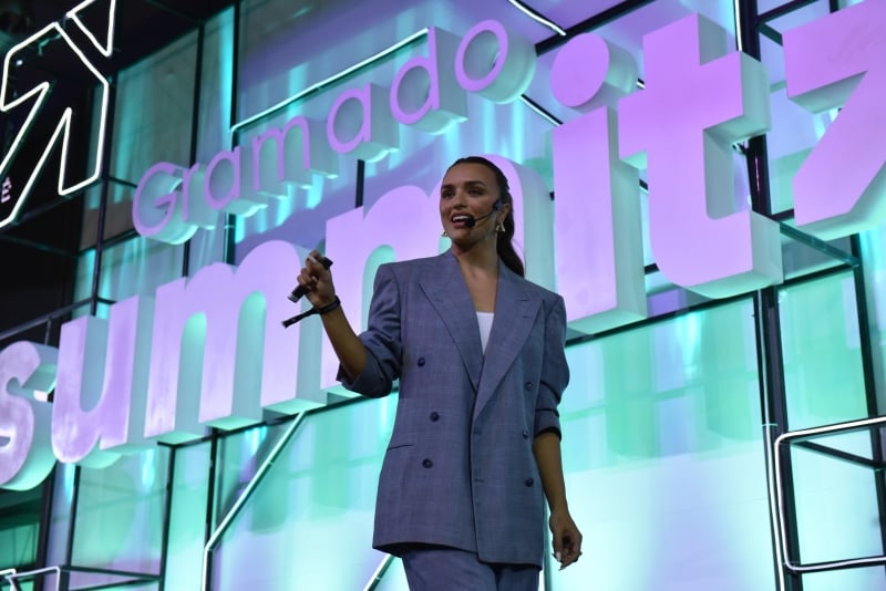 A mineira participou do primeiro dia da Gramado Summit, onde falou sobre as dificuldades que enfrentou Foto: Gustavo Merolli/Divulga&ccedil;&atilde;o/JC