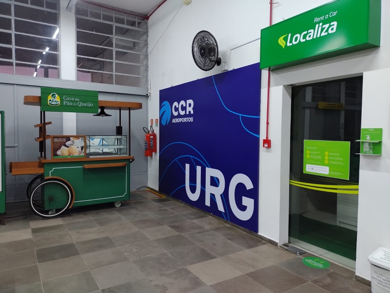 {'nm_midia_inter_thumb1':'https://www.jornaldocomercio.com/_midias/jpg/2022/04/11/206x137/1_uruguaiana__6_-9593089.jpeg', 'id_midia_tipo':'2', 'id_tetag_galer':'', 'id_midia':'625477b3c78c1', 'cd_midia':9593089, 'ds_midia_link': 'https://www.jornaldocomercio.com/_midias/jpg/2022/04/11/uruguaiana__6_-9593089.jpeg', 'ds_midia': 'No sagu&atilde;o do aeroporto pelotense, j&aacute; est&aacute; posicionado um quiosque da Casa do P&atilde;o de Queijo', 'ds_midia_credi': 'CCR AEROPORTOS/DIVULGA&Ccedil;&Atilde;O/JC', 'ds_midia_titlo': 'No sagu&atilde;o do aeroporto pelotense, j&aacute; est&aacute; posicionado um quiosque da Casa do P&atilde;o de Queijo', 'cd_tetag': '1', 'cd_midia_w': '800', 'cd_midia_h': '600', 'align': 'Left'}