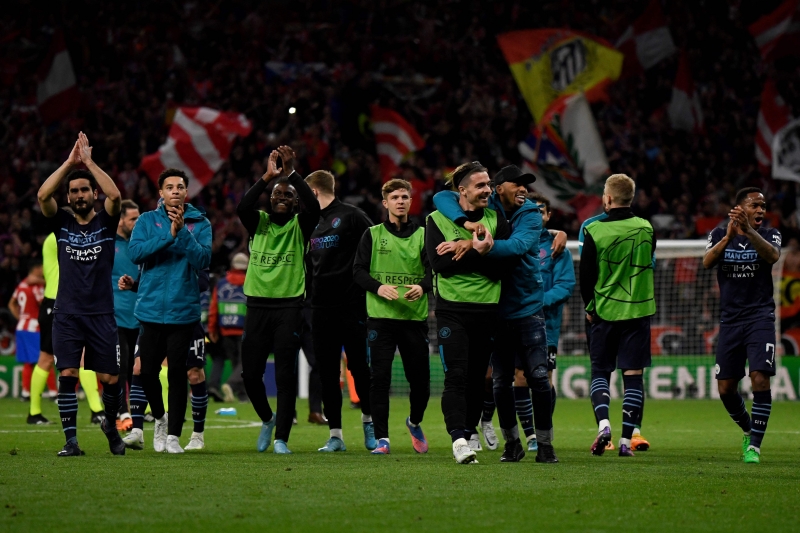 Time ingl&ecirc;s comemorou a classifica&ccedil;&atilde;o &agrave;s semifinais na casa do advers&aacute;rio
