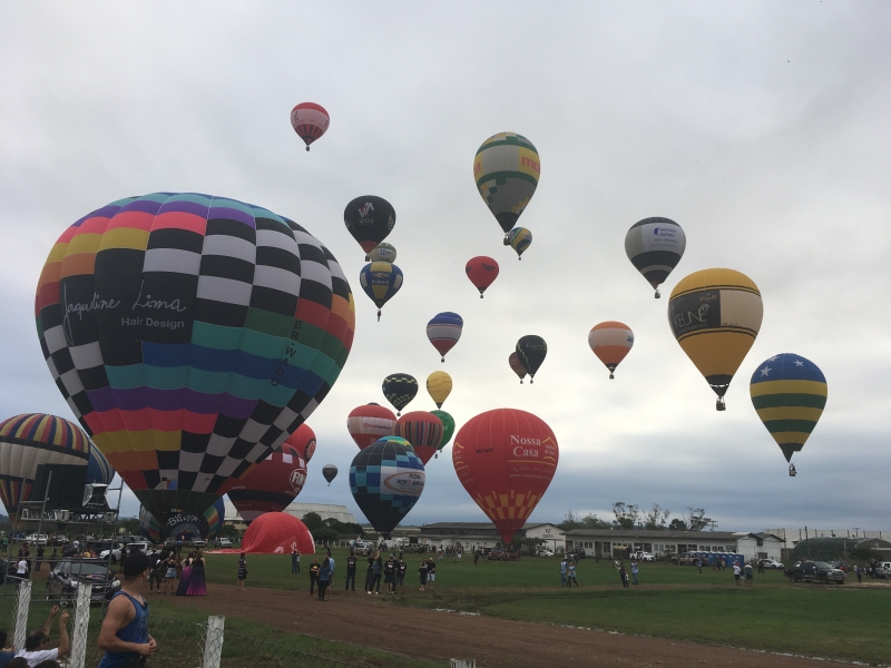 Competição é um dos atrativos na cidade; expectativa é atrair mais de 300 mil pessoas no feriado de Páscoa