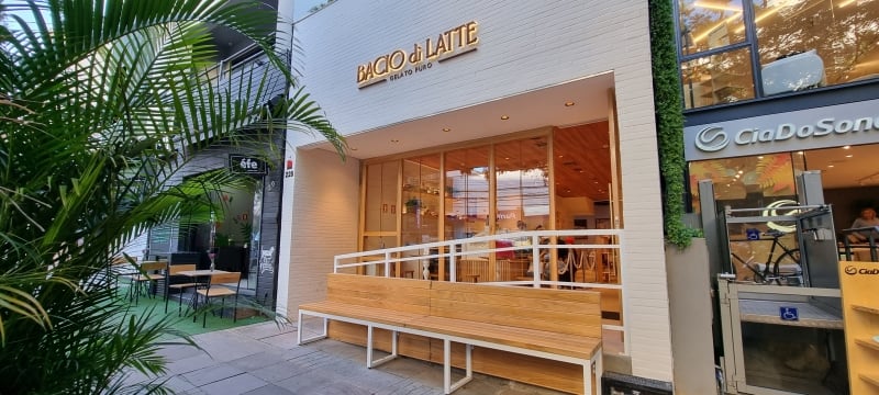 Minuto Varejo - filial Bacio di Latte - rua Padre Chagas - bairro Moinhos de Vento - sorvetes - gelato - doces - gastronomia - Porto Alegre - consumo