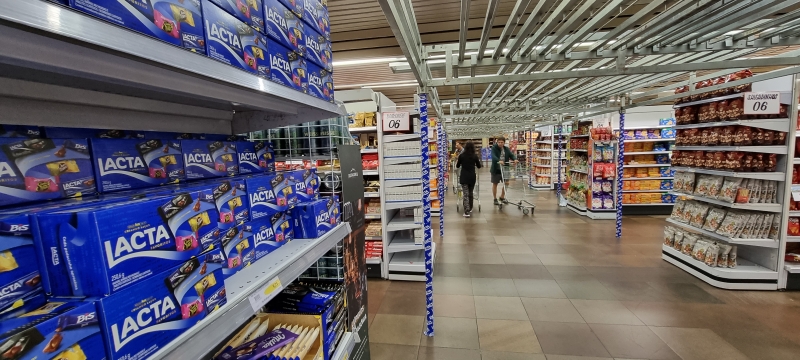 A estratégia, então, é ter à disposição do consumidor opções em todas as faixas de preços e mais atenção aos chocolates em barra e bombons, e aos brindes