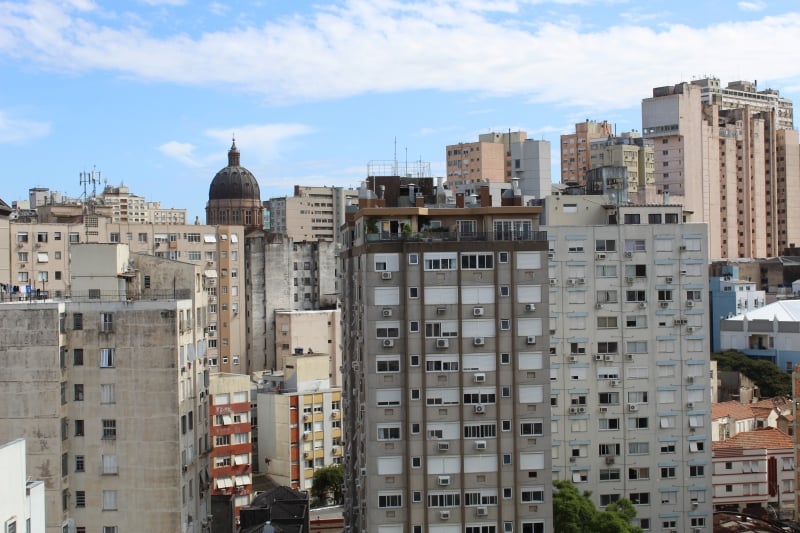 Estimativa inicial da prefeitura de Porto Alegre é arrecadar R$ 1 bilhão com o imposto em 2023