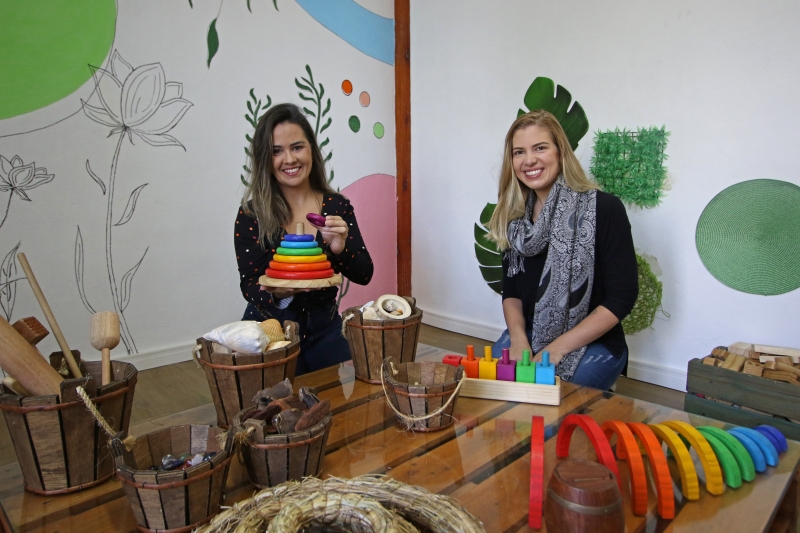Fotos das empreendedoras e da Escolinha Cometa Kids. 
Na foto: Sabrina da Silva Martins e Tatiana Furstenau