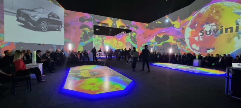 {'nm_midia_inter_thumb1':'https://www.jornaldocomercio.com/_midias/jpg/2022/04/19/206x137/1_whatsapp_image_2022_04_19_at_09_10_05-9599398.jpeg', 'id_midia_tipo':'2', 'id_tetag_galer':'', 'id_midia':'625ea7282b8ce', 'cd_midia':9599398, 'ds_midia_link': 'https://www.jornaldocomercio.com/_midias/jpg/2022/04/19/whatsapp_image_2022_04_19_at_09_10_05-9599398.jpeg', 'ds_midia': 'Marcas de Quem Decide - abertura Embarcadero - Porto Alegre ', 'ds_midia_credi': 'PATRICIA COMUNELLO/ESPECIAL/JC', 'ds_midia_titlo': 'Marcas de Quem Decide - abertura Embarcadero - Porto Alegre ', 'cd_tetag': '1', 'cd_midia_w': '800', 'cd_midia_h': '360', 'align': 'Left'}