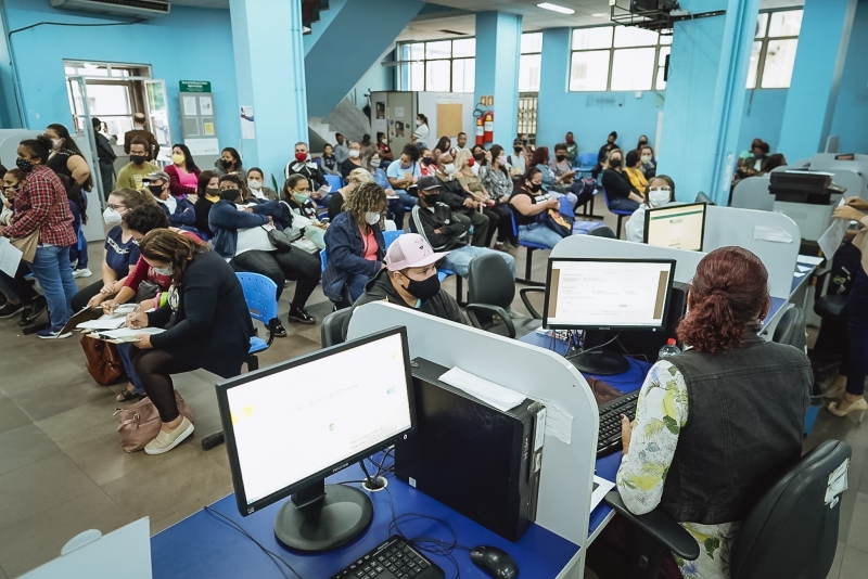 Candidatos devem se dirigir &agrave; sede do Sine Municipal, pr&oacute;ximo ao Cais Mau&aacute;, no Centro