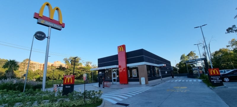 Rede de fast-food quer pontos com &aacute;rea para ter drive-thru e com bom fluxo de pessoas