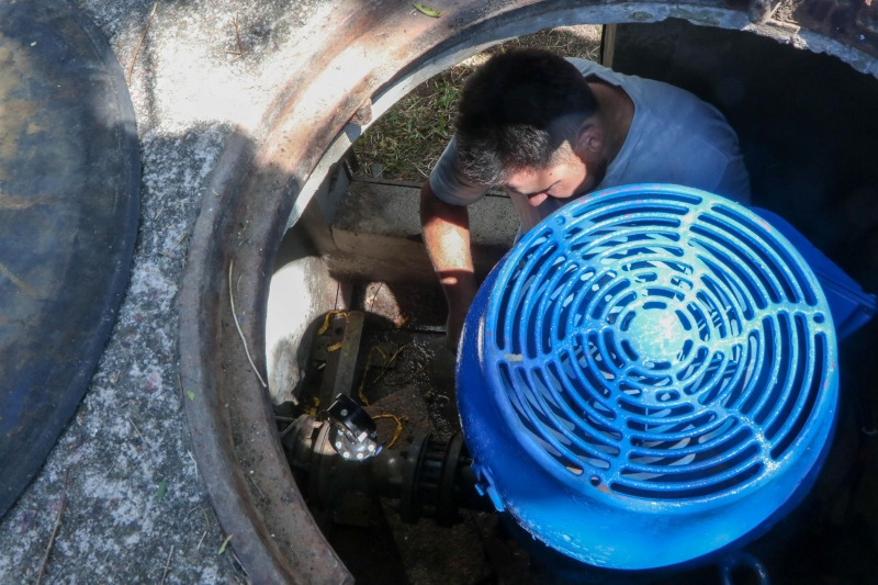 Até o dia 14, foram entregues à população 28 mil tijolos, 182 caixas dágua, 2.627 sacos de areia, 292 sacos de cimento e 1.460 pedras de alicerce