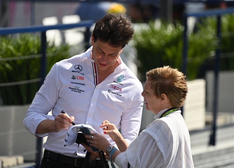 Toto Wolff vem trabalhando forte para reformular o carro para o GP de Miami, no próximo dia 8
