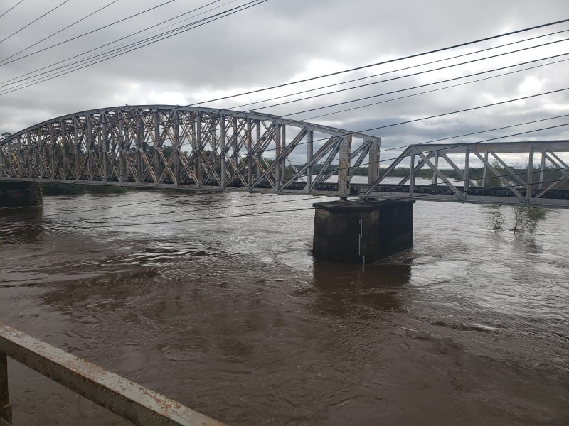Em Alegrete, famílias ficaram desabrigadas e desalojadas após a elevação do rio Ibirapuitã