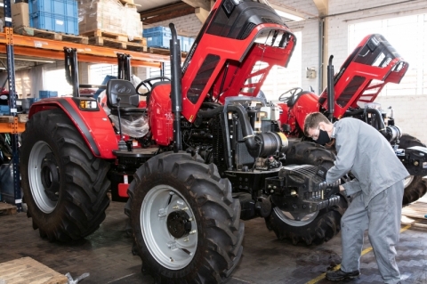 Mahindra deve anunciar destino de nova fábrica de tratores no RS em fevereiro