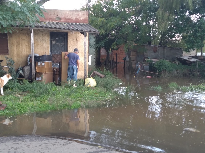 Em Alegrete, a Defesa Civil segue verificando os principais locais de inundação e auxiliando as famílias atingidas