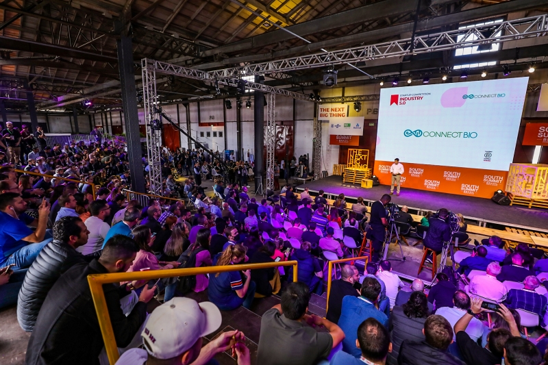 competi��o de startups da ind�stria no South Summit em Porto Alegre