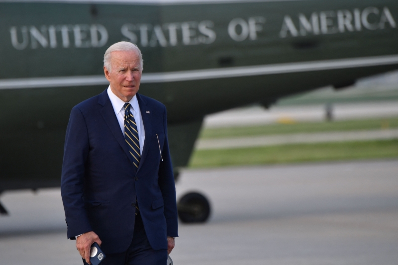 Em comunicado, Biden disse que os EUA devem permanecer vigilantes contra a pandemia