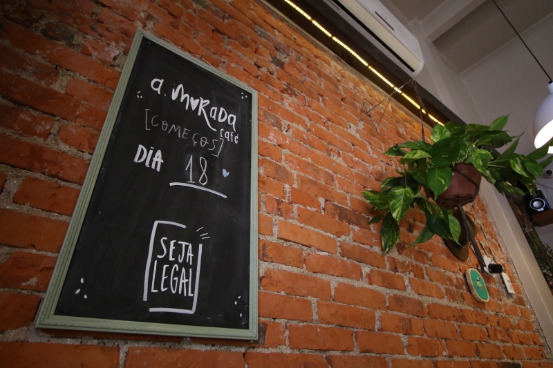 Um quadro conta os dias desde a abertura do espa&ccedil;o Foto: LUIZA PRADO/JC