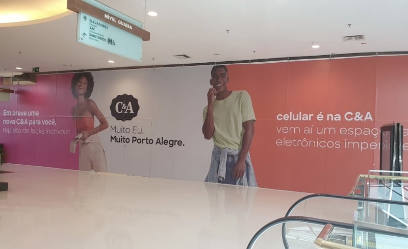 Tapumes estão na área onde vai ser a nova filial, com novo layout de loja e soluções omnicanais e 