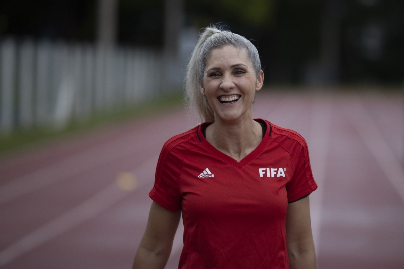 Neuza Back fará parte do time da arbitragem brasileira que representará o País no Mundial
